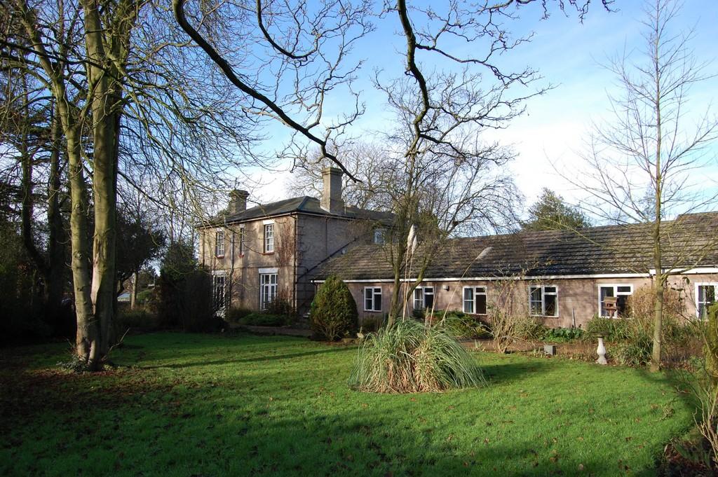 21 bedroom detached house for sale in Lakenheath Village Home, 7 Back Street, Lakenheath, IP27