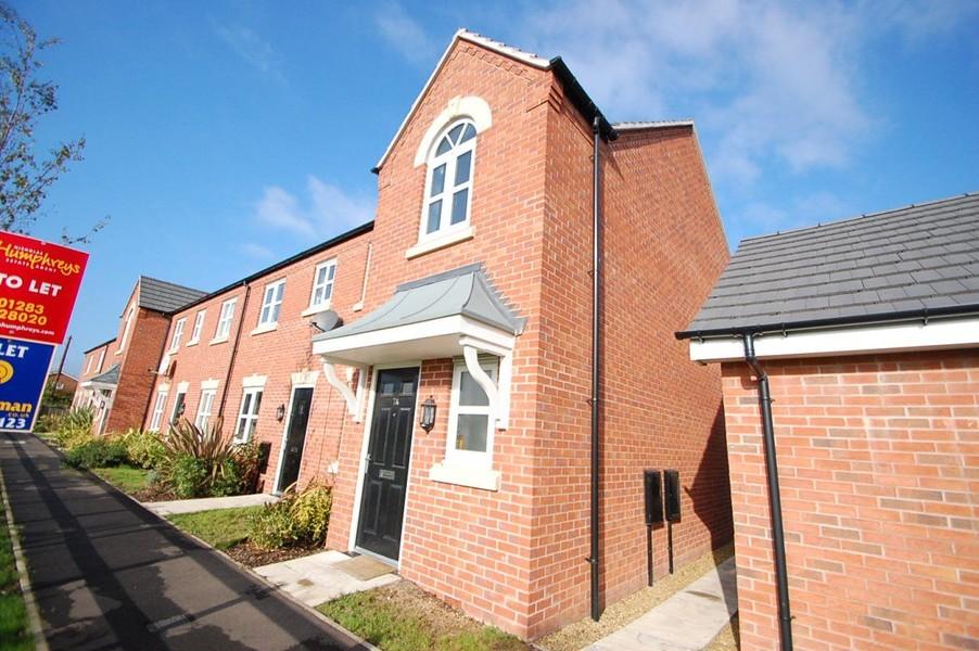 3 bedroom house to rent in Blakeholme Court, Dallow St, Burton Upon