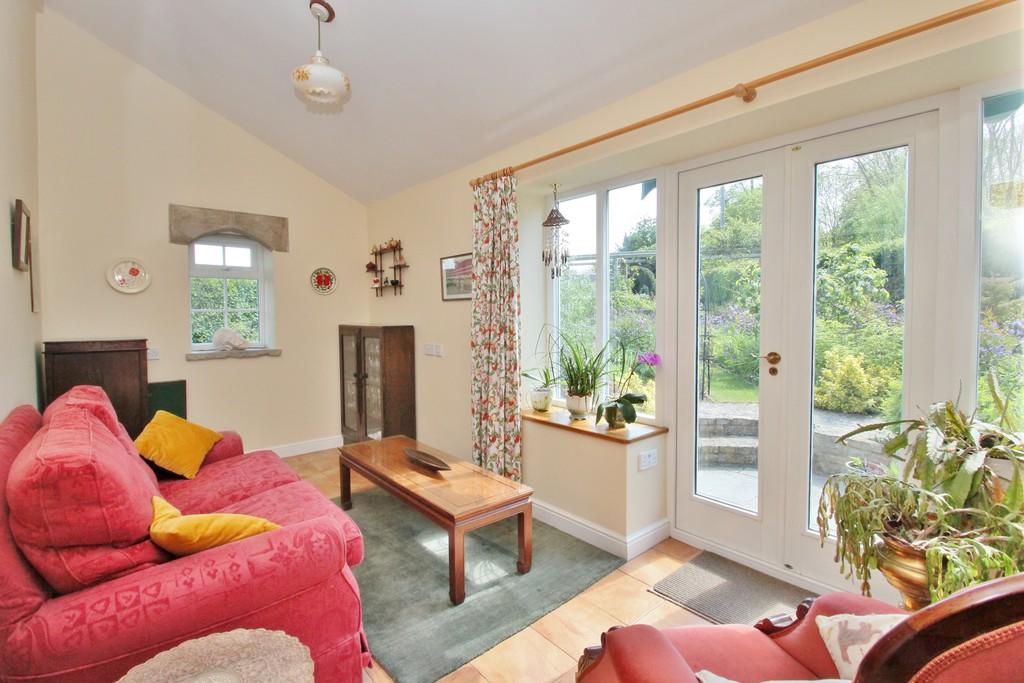 5 bedroom detached house for sale in Peacocks Hill, BartonStDavid, TA11