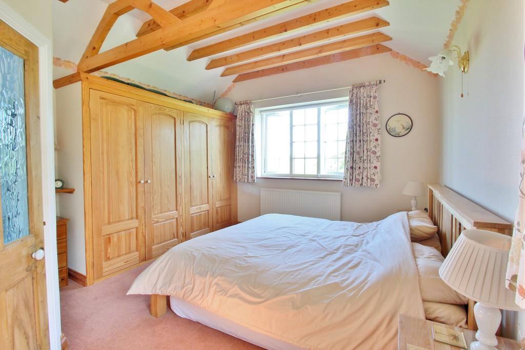 5 bedroom detached house for sale in Peacocks Hill, BartonStDavid, TA11