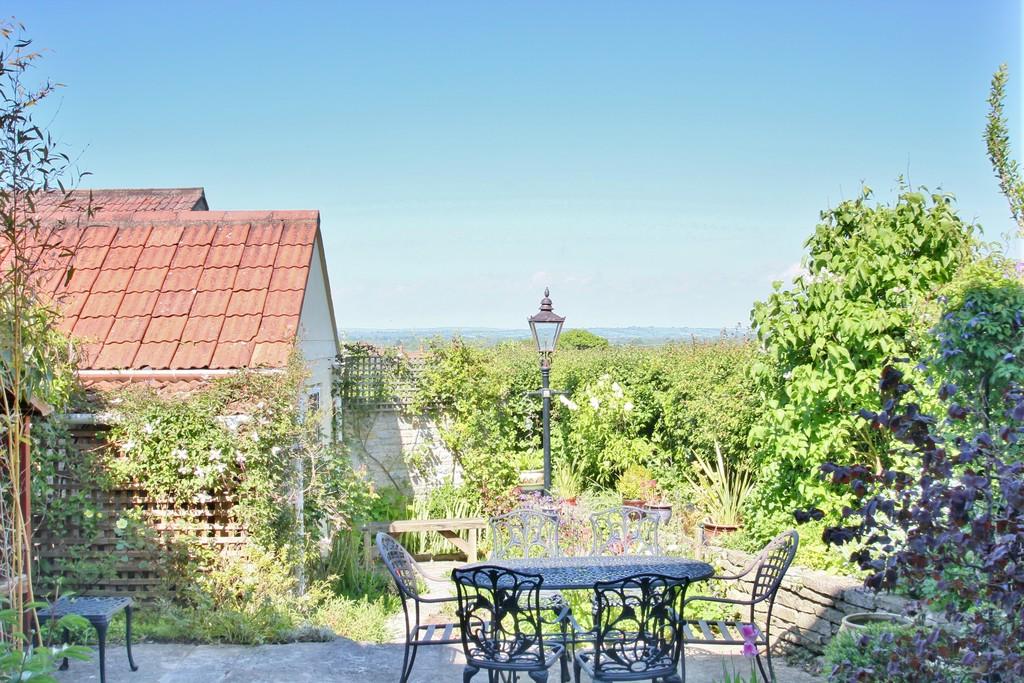 5 bedroom detached house for sale in Peacocks Hill, BartonStDavid, TA11