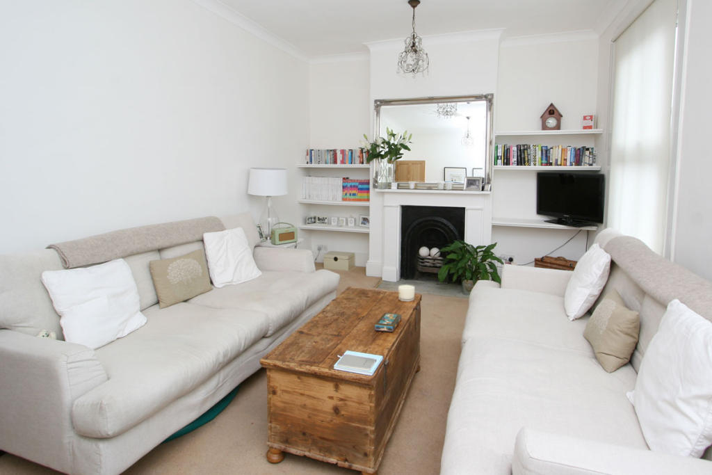 1 bedroom apartment for sale in Gordon Road, Nunhead, SE15, SE15