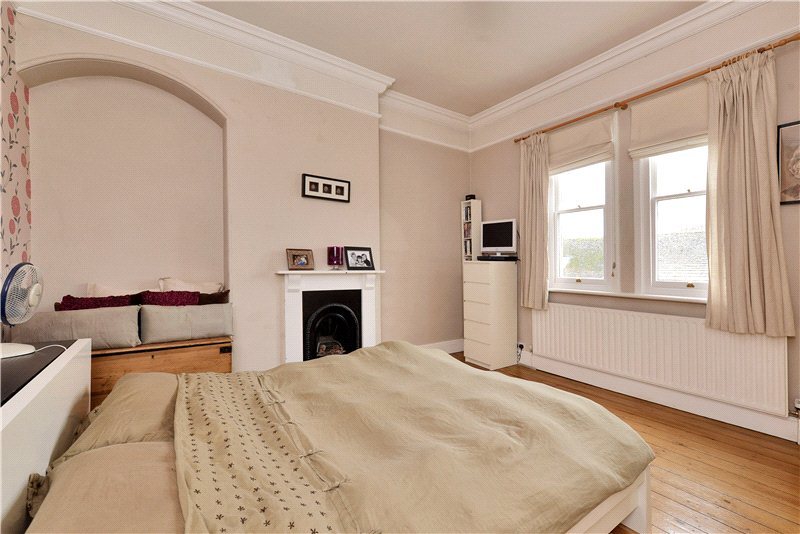 4 bedroom detached house for sale in Tinwell Road, Stamford