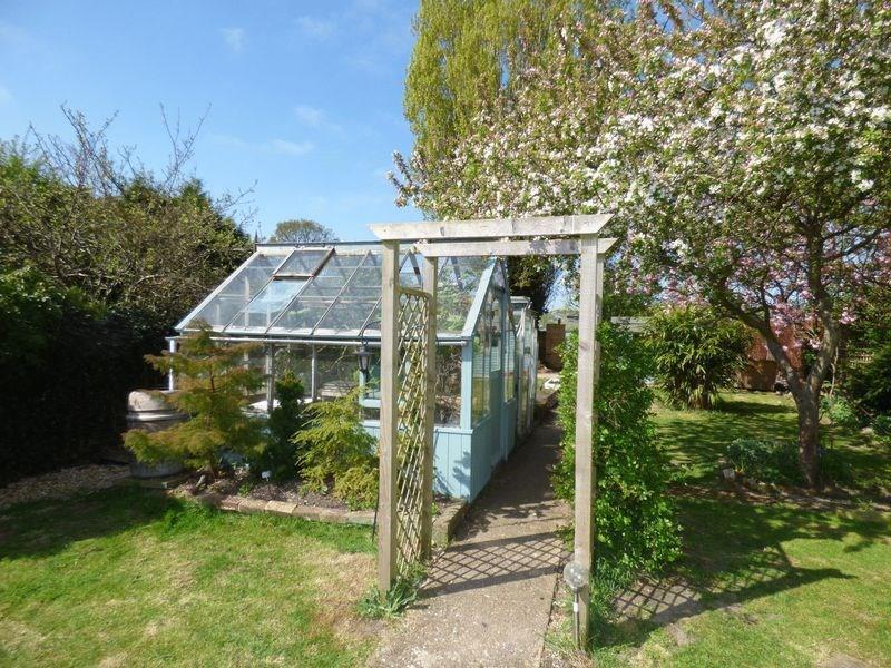 4 bedroom property for sale in Old Street, Hill Head, PO14