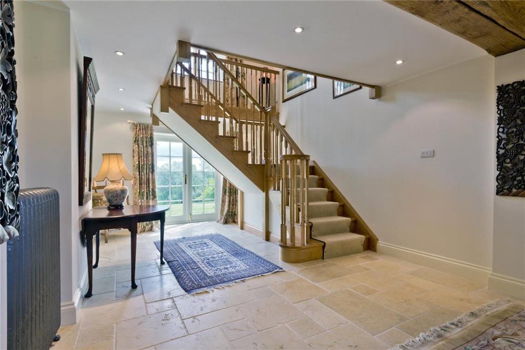 6 bedroom detached house for sale in Fosse Way, Combrook, Warwick, CV35, CV35