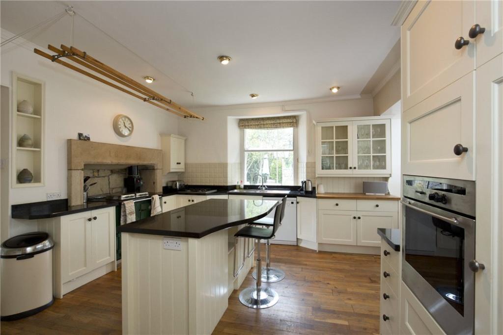 5 bedroom detached house for sale in Manse Road, Milnathort, Kinross