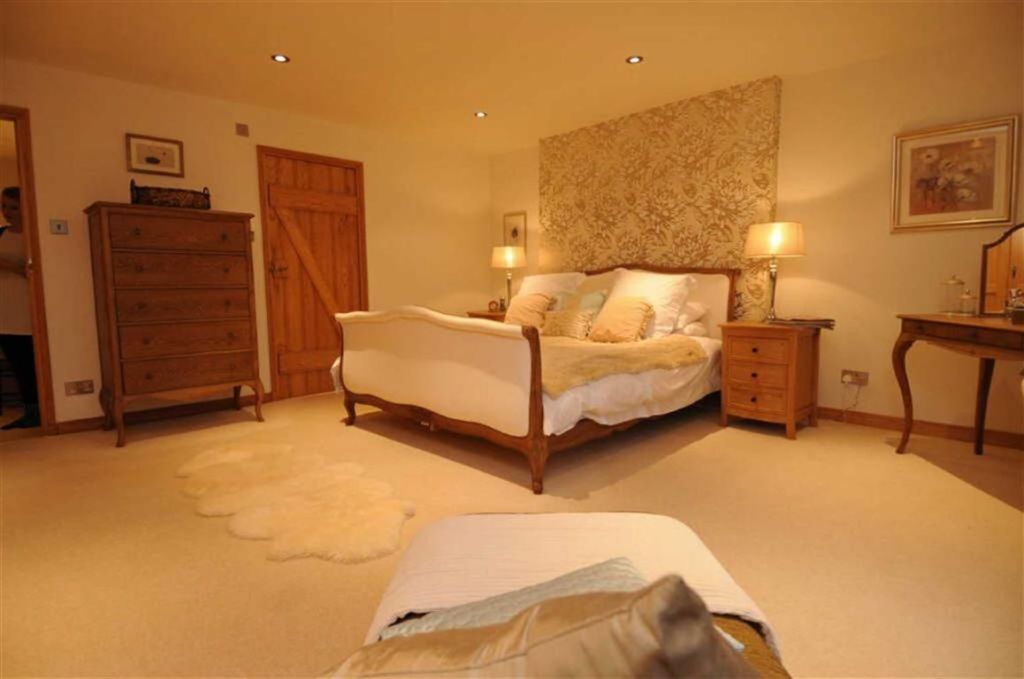 5 bedroom detached house for sale in Denby Lane, Upper Denby