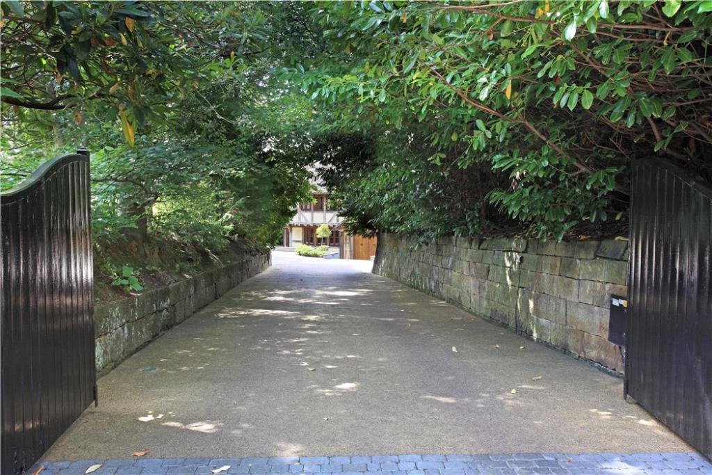 8 bedroom detached house for sale in Nevill Park, Tunbridge Wells, Kent