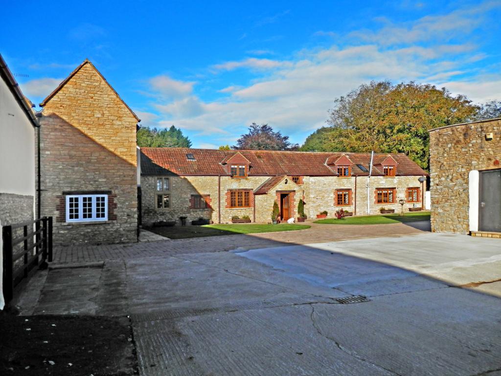 8 bedroom detached house for sale in East Coker, Yeovil, Somerset, BA22