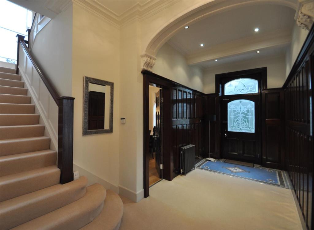 4 bedroom detached house for sale in Oaklea Manor, Barkisland, HX4 0AG, HX4