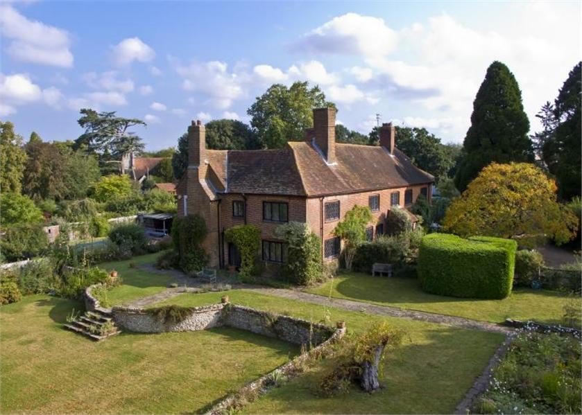 6 bedroom house for sale in Browns Lane, Effingham, Surrey KT24 5NL, KT24