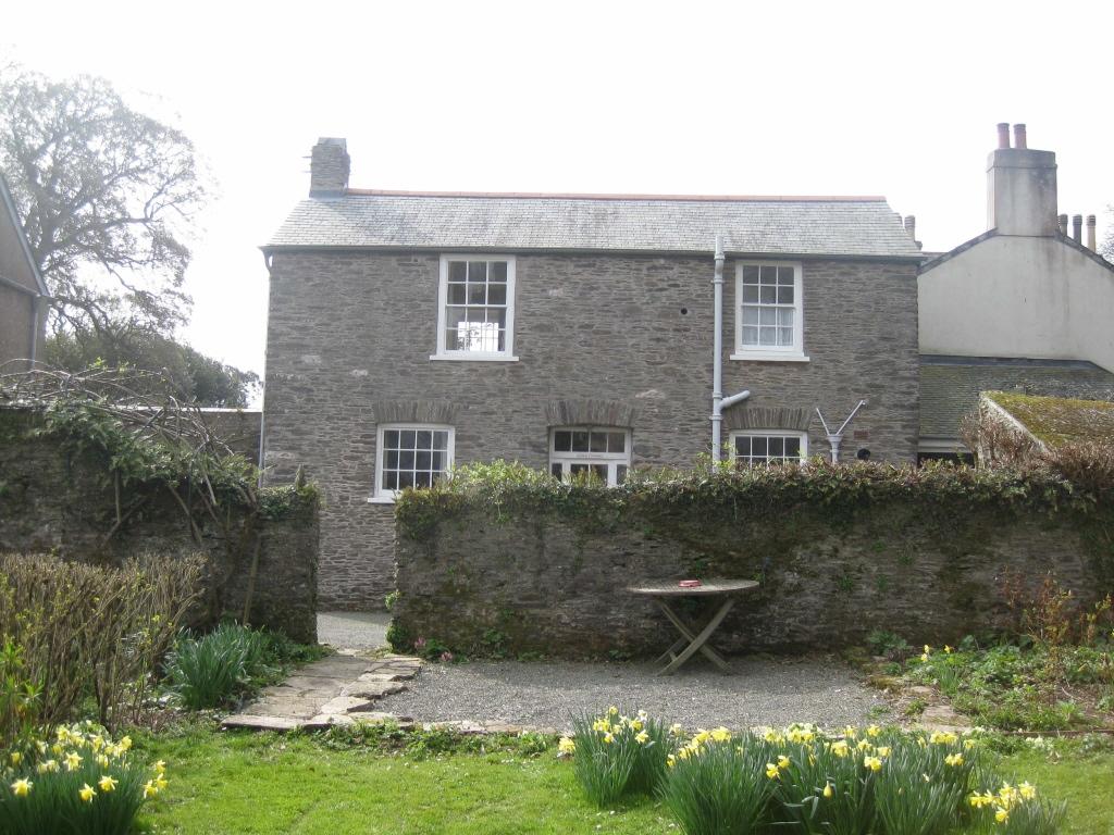 2 bedroom cottage to rent in Stoke Fleming, Dartmouth, Devon, TQ6