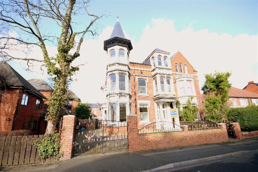 8 bedroom house for sale in Hutton Avenue, Hartlepool, TS26