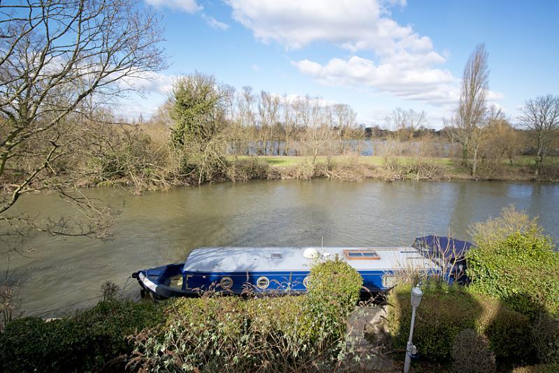 11 bedroom detached house for sale in Weybridge, KT13