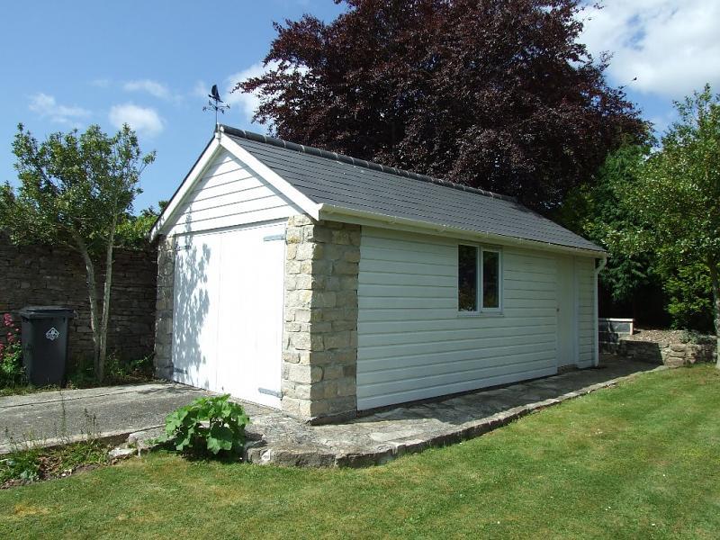 2 bedroom detached bungalow for sale in North Swanage, BH19