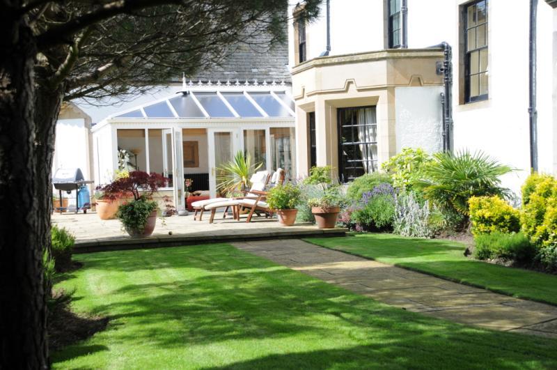 9 bedroom detached house for sale in The Whitehouse, 124 Whitehouse