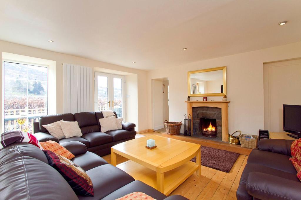 5 bedroom detached house for sale in Pier Road, Kenmore, Aberfeldy