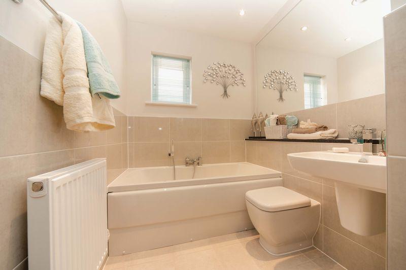 3 bedroom semi detached house for sale in downview walk 3 bedroom semi detached house for sale in downview walk