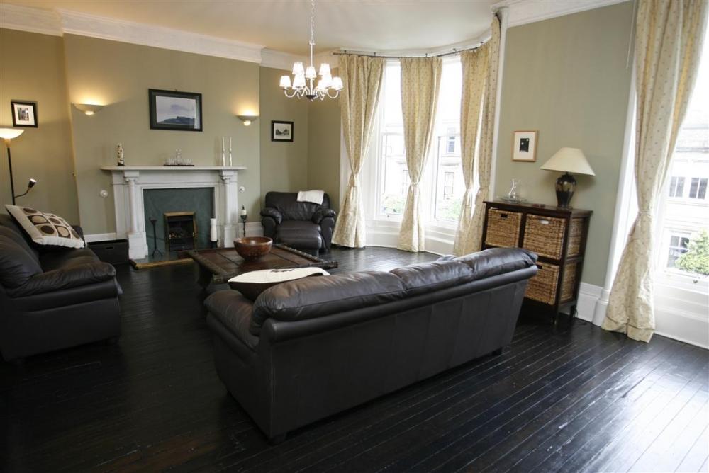 6 bedroom town house for sale in 14 Grosvenor Crescent, Dowanhill, G12
