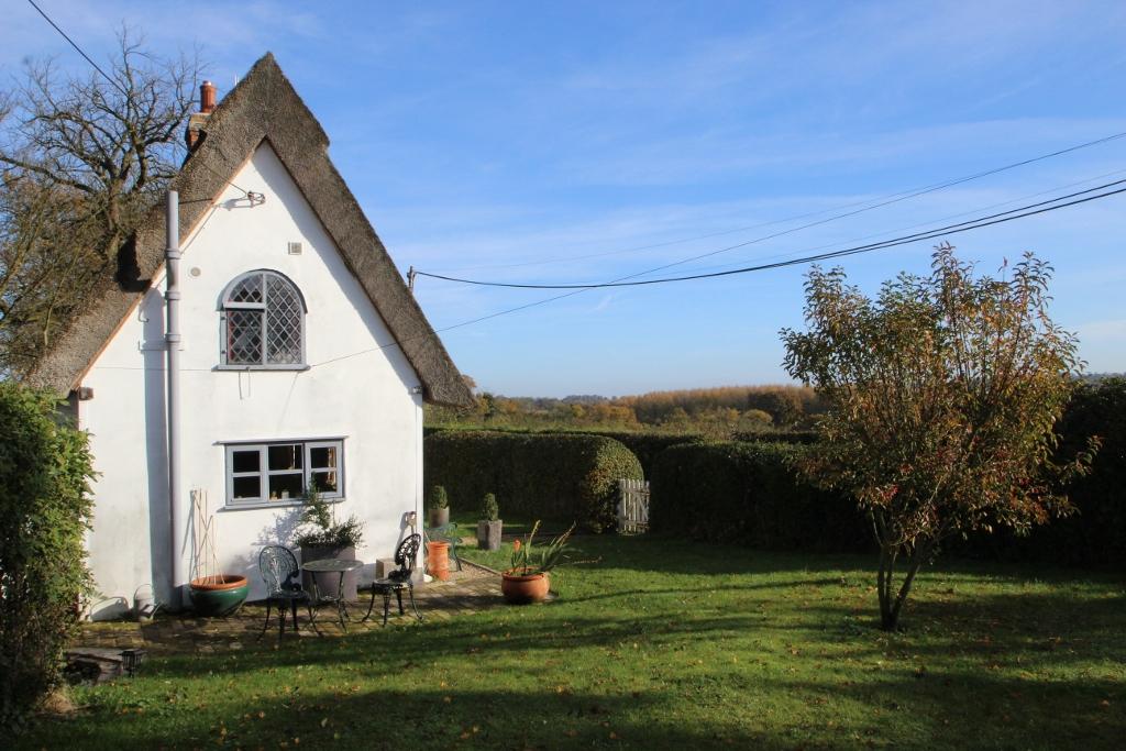 2 bedroom cottage for sale in Belchamp Walter, CO10, CO10