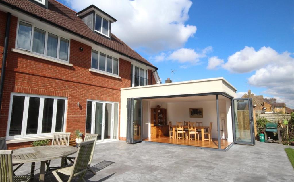 99 cherry tree road beaconsfield 7 bedroom detached house to rent in cherry tree road beaconsfield buckinghamshire hp9 hp9 99 cherry tree road beaconsfield 7 bedroom detached house to rent in cherry tree road beaconsfield buckinghamshire hp9 hp9