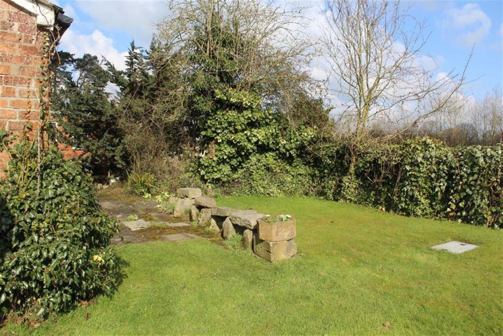 4 bedroom detached house for sale in Elson, Ellesmere, Shropshire, SY12