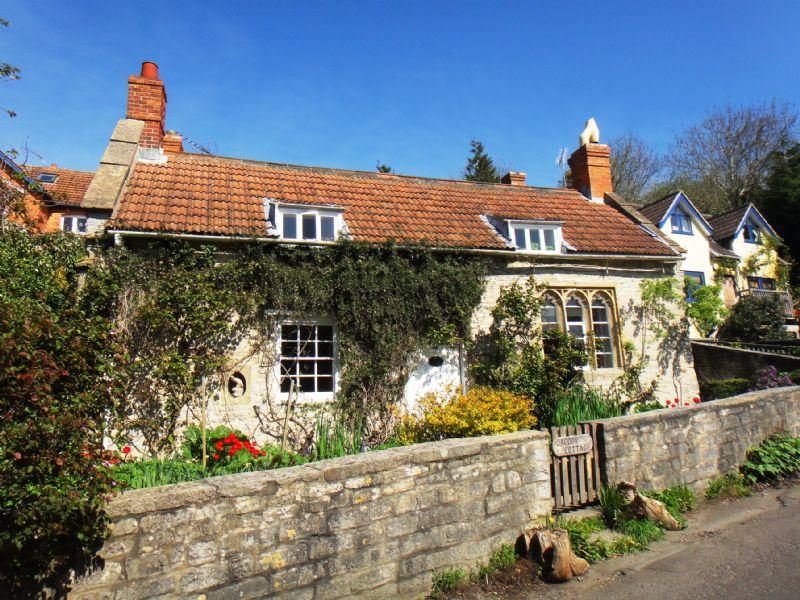 4 bedroom cottage for sale in Bove Town, Glastonbury, BA6