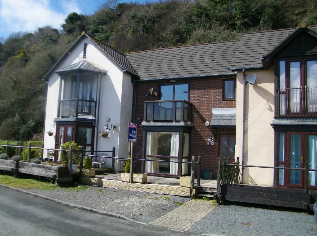 2 bedroom terraced house for sale in Gaddarn Reach, Neyland, Neyland