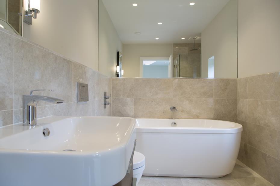 5 bedroom detached house for sale in Macclesfield Road, Alderley Edge