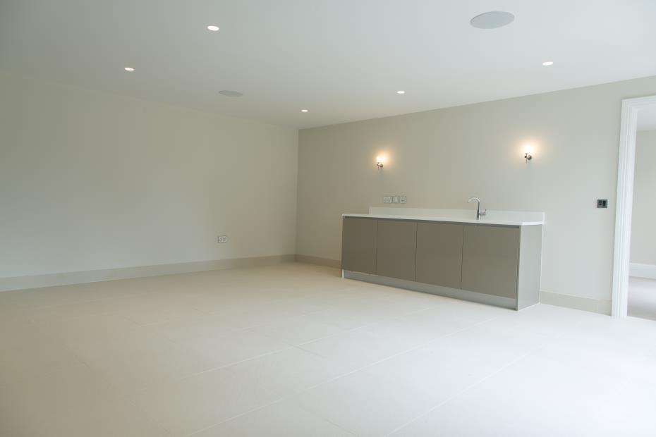 5 bedroom detached house for sale in Macclesfield Road, Alderley Edge