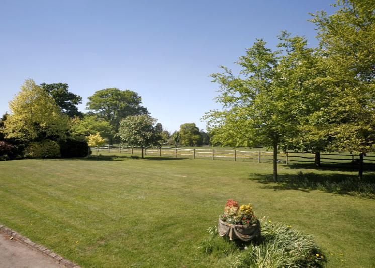 6 bedroom house for sale in St Huberts Lane, Gerrards Cross