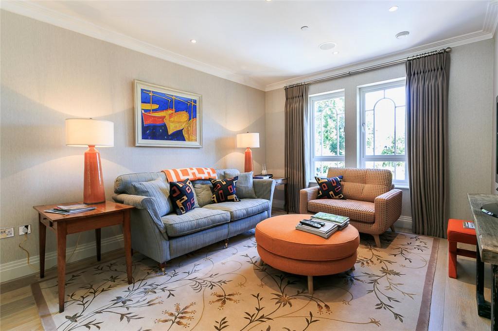 4 bedroom semidetached house for sale in St. Place, Esher Park