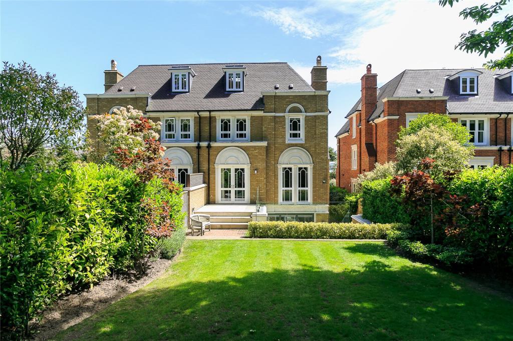 4 bedroom semidetached house for sale in St. Place, Esher Park