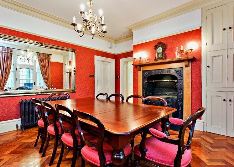 6 bedroom house for sale in Hatching Green, Harpenden, Hertfordshire