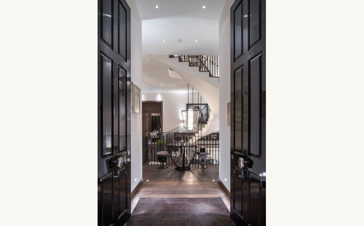 Kelly Hoppen