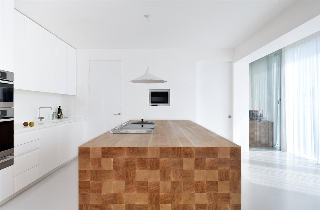 4 bedroom flat for sale in Notting Hill Gate, London, W11, W11