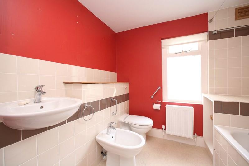 3 bedroom terraced house for sale in Winston Road, Stoke Newington, N16