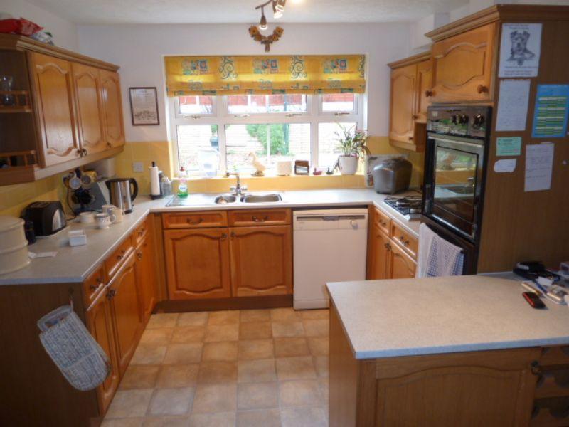 5 bedroom detached house for sale in Kittiwake Drive, Spennells