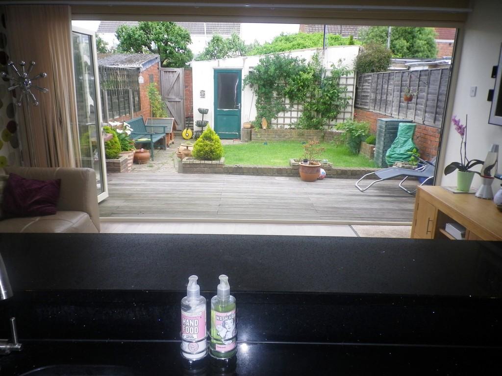 4 bedroom terraced house for sale in Beaconsfield Avenue, Cosham, PO6