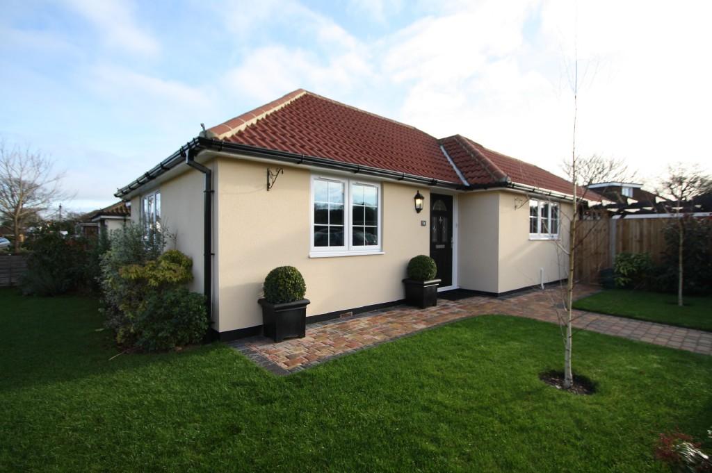 3 bedroom detached bungalow for sale in Chapel Road, West End