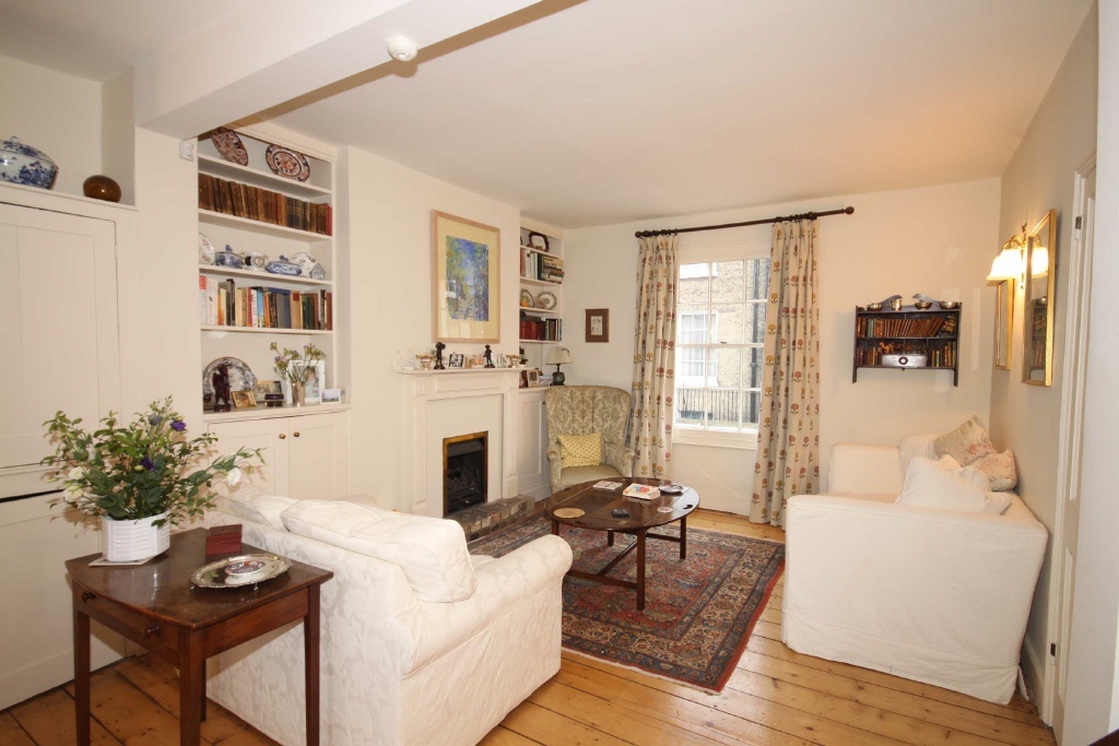 3 bedroom terraced house for sale in Clarendon Street, Cambridge, CB1