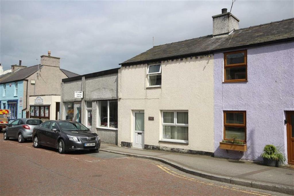 2 bedroom terraced house for sale in High Street, Cemaes Bay, Anglesey