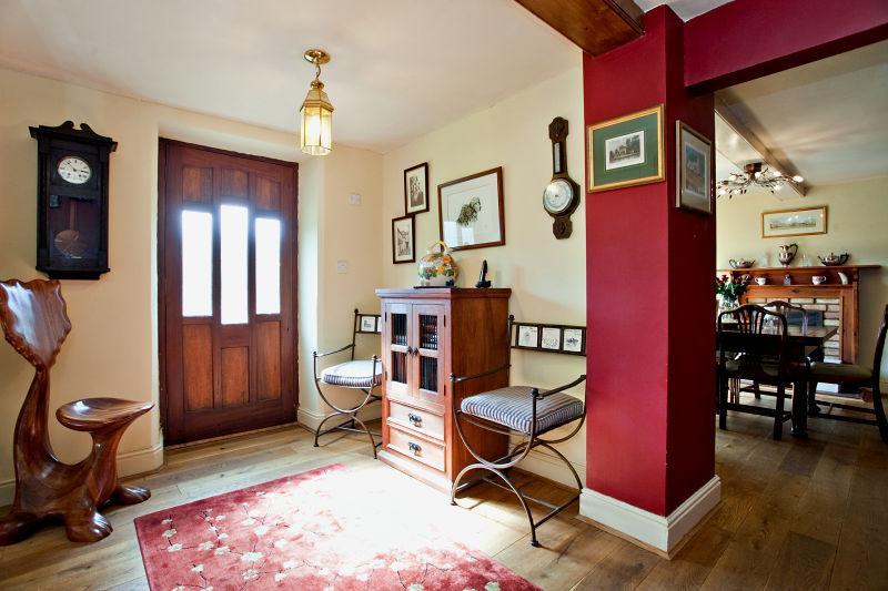 6 bedroom detached house for sale in School Lane, Abthorpe, Towcester