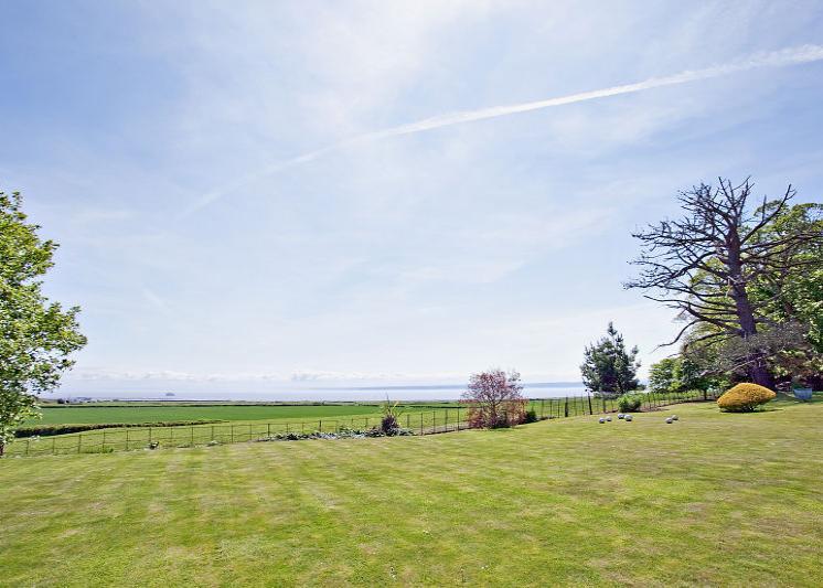 8 bedroom detached house for sale in Gileston Manor, Gileston, Vale of