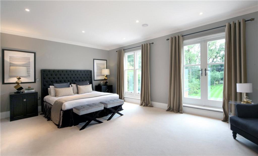 6 bedroom detached house for sale in Princes Drive, Oxshott