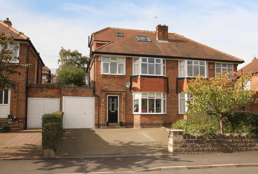 4 bedroom semidetached house for sale in Greystones Close, Sheffield, S11