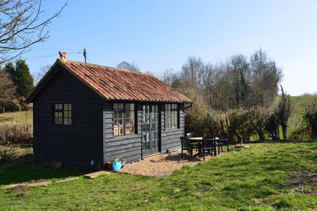 3 bedroom end of terrace house for sale in Castle Hedingham, Halstead