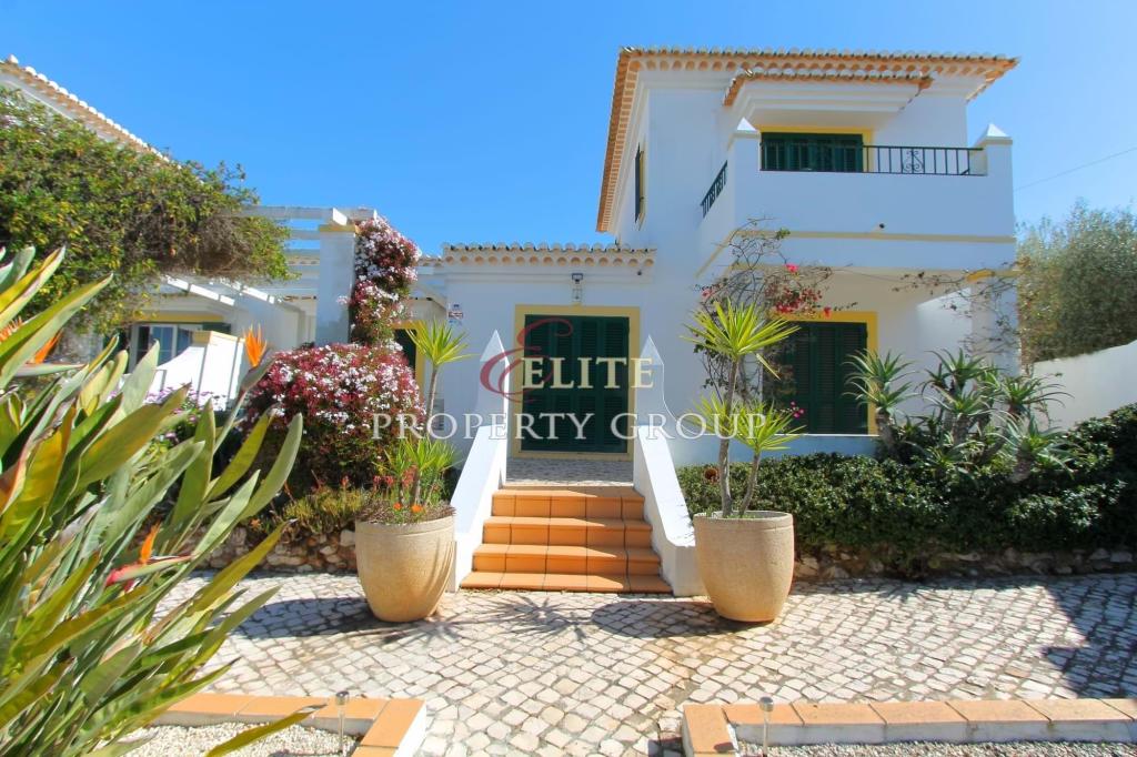 3 Bedroom Villa For Sale In Algarve Lagos Portugal