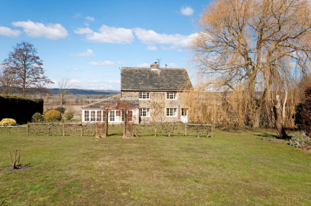 4 bedroom detached house for sale in Rose Cottage, Weardley, Near