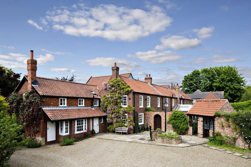 6 bedroom detached house for sale in Ebenezer House, Ellerker, Brough